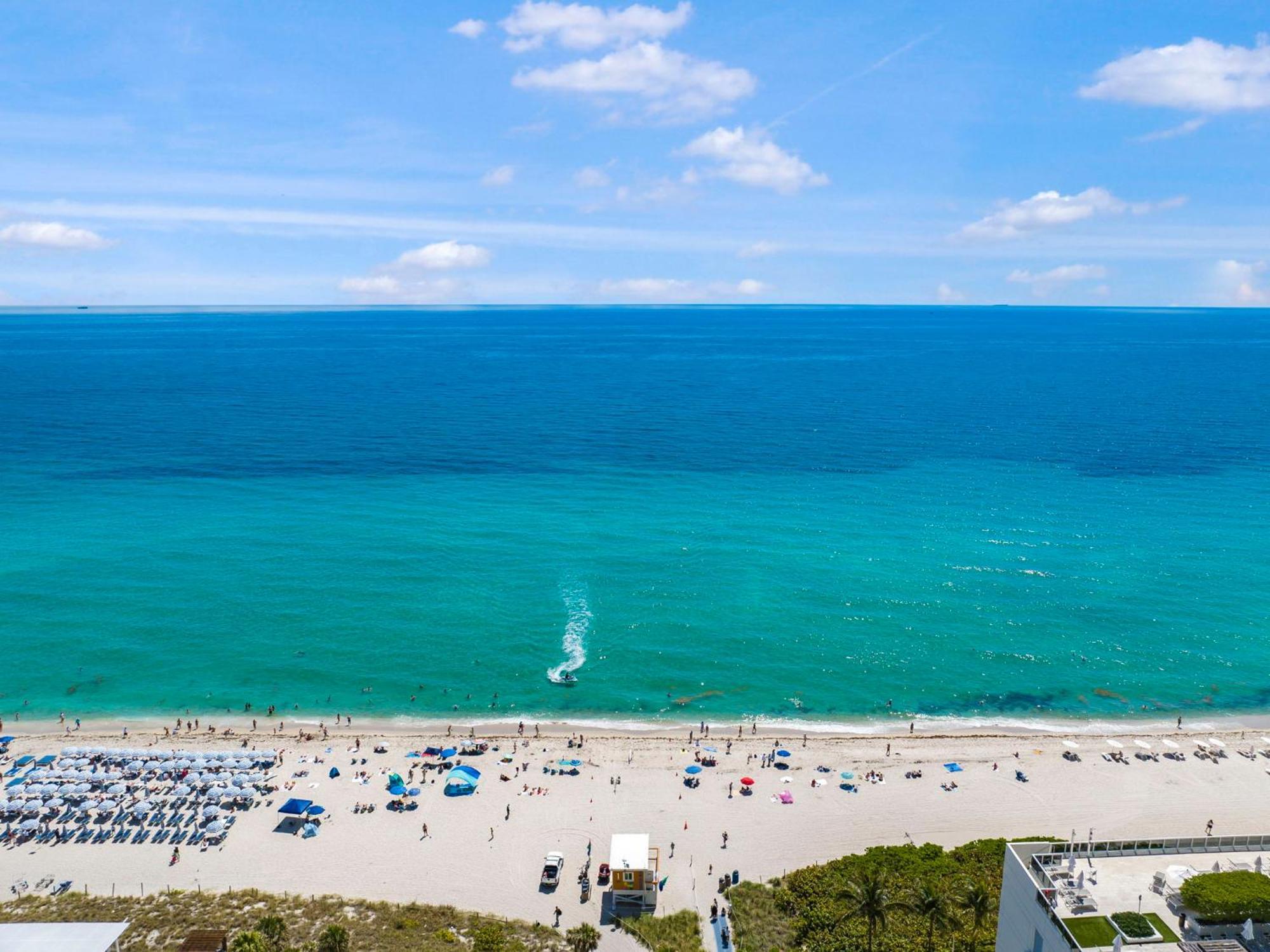 Beachfront Condo With Mesmerizing Views 好莱坞 外观 照片